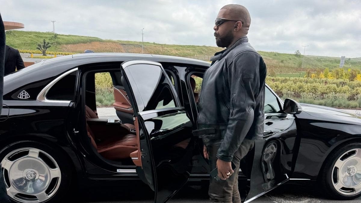 Kanye West 120 bin kişilik dev konser için İstanbul’da