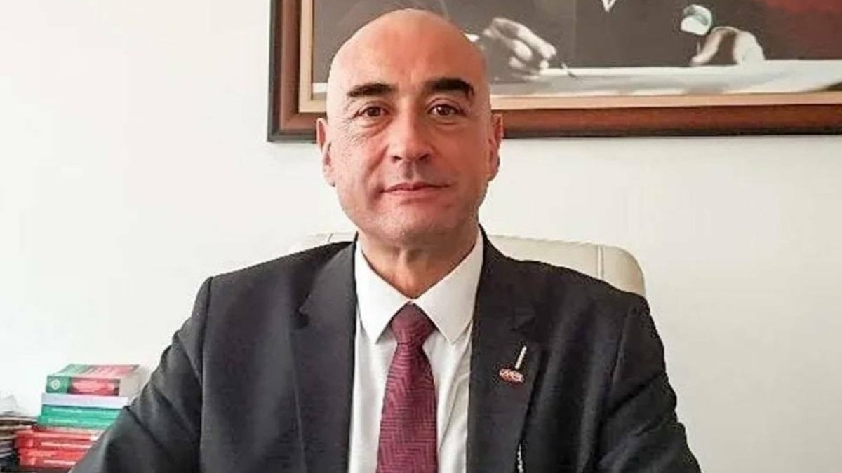 Kemal Kılıçdaroğlu, CHP’nin YSK Temsilcisi Mehmet Hadimi Yakupoğlu’nu görevden aldı