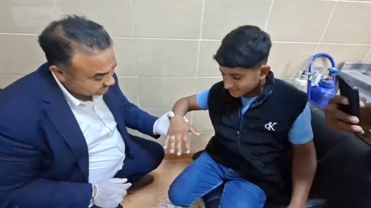 Şanlıurfa’da parmağına sıkışan yüzüğü itfaiye amiri çıkardı