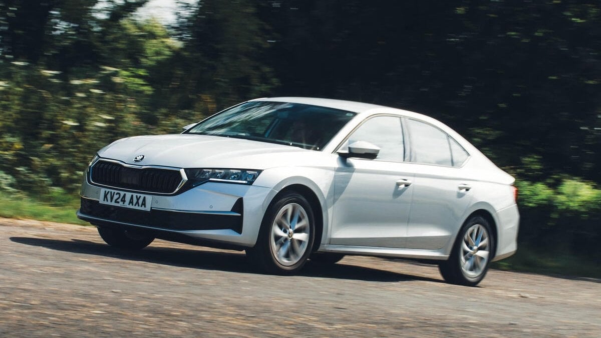 Skoda Octavia, tam hibrit ve şarj edilebilir hibrit güç sistemleriyle gelecek