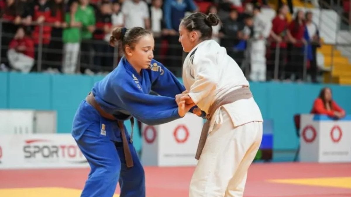 Tokalaşmasıyla judo hocasının dikkatini çekti: Şampiyon oldu