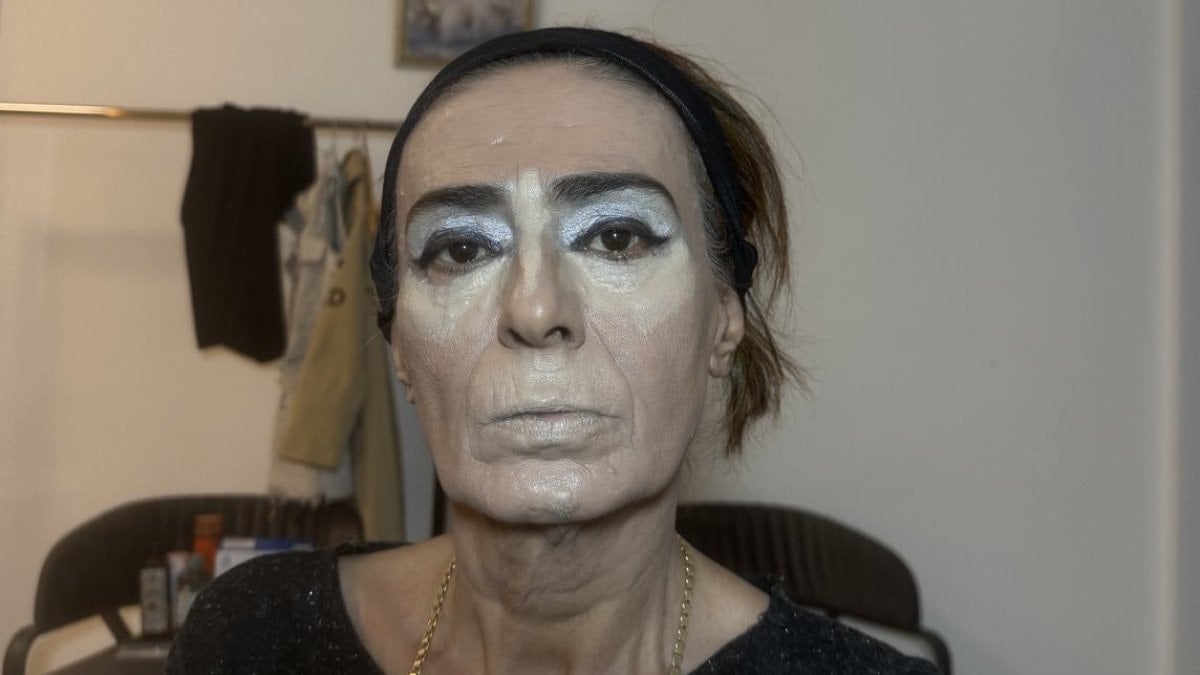 Yıldız Tilbe’nin makyaj paylaşımı! Görenler şaşırdı