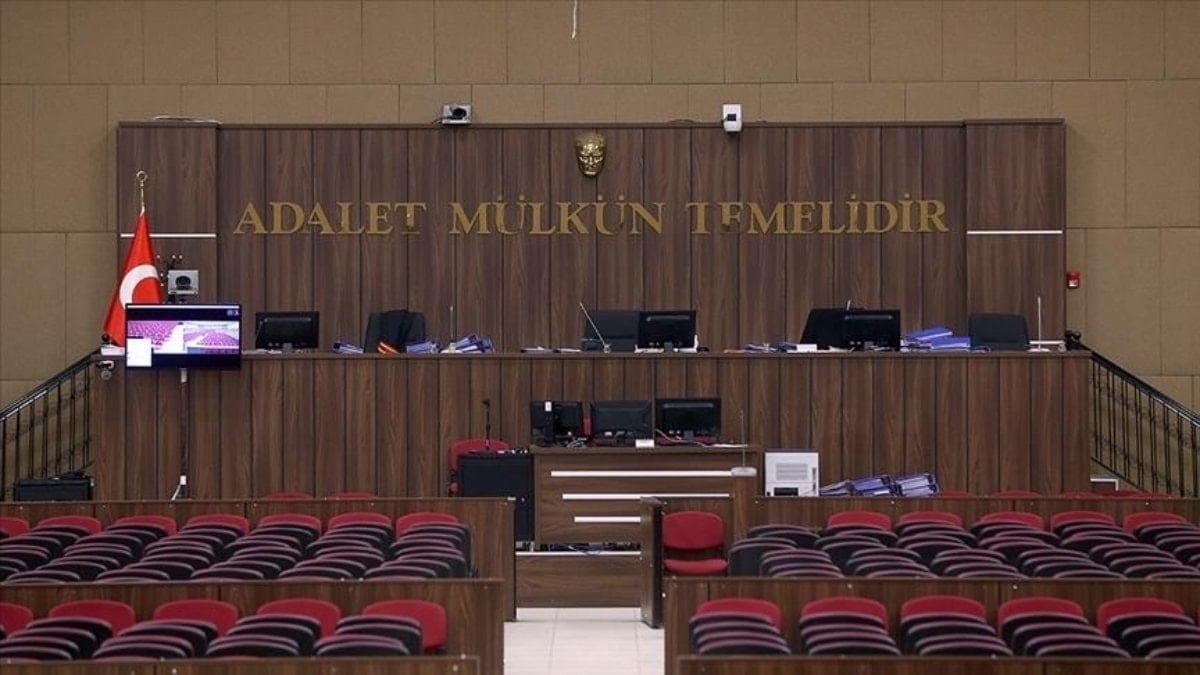 Adana’da FETÖ sanığı eski hakime 7 yıl 15 ay hapis cezası