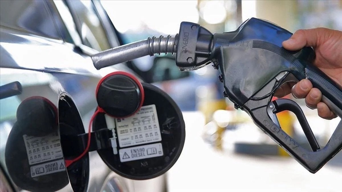 Akaryakıta barış indirimi: Motorinin litresi 1,22 lira geriledi