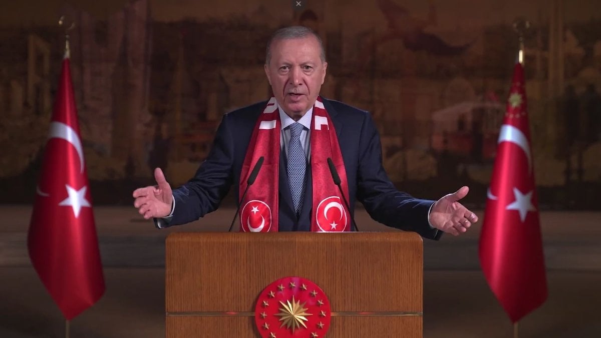 Cumhurbaşkanı Erdoğan’dan A Milli Futbol Takımı’na destek paylaşımı