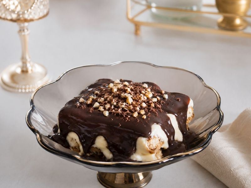 Dakikalar İçinde Hazır Yalancı Profiterol Tarifi
