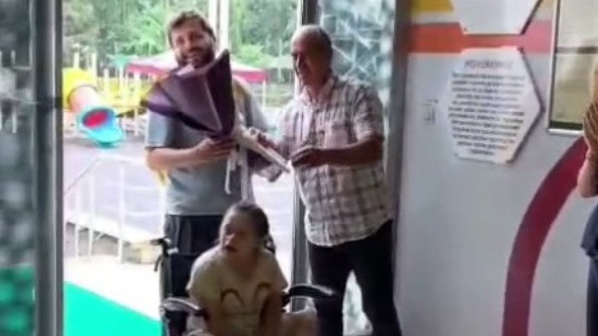 Düzce’de her sabah kızını okula götüren babaya duygulandıran sürpriz