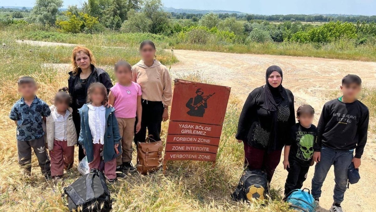 Edirne’de yurt dışına kaçmak isteyen 32 göçmen sınır hattında yakalandı