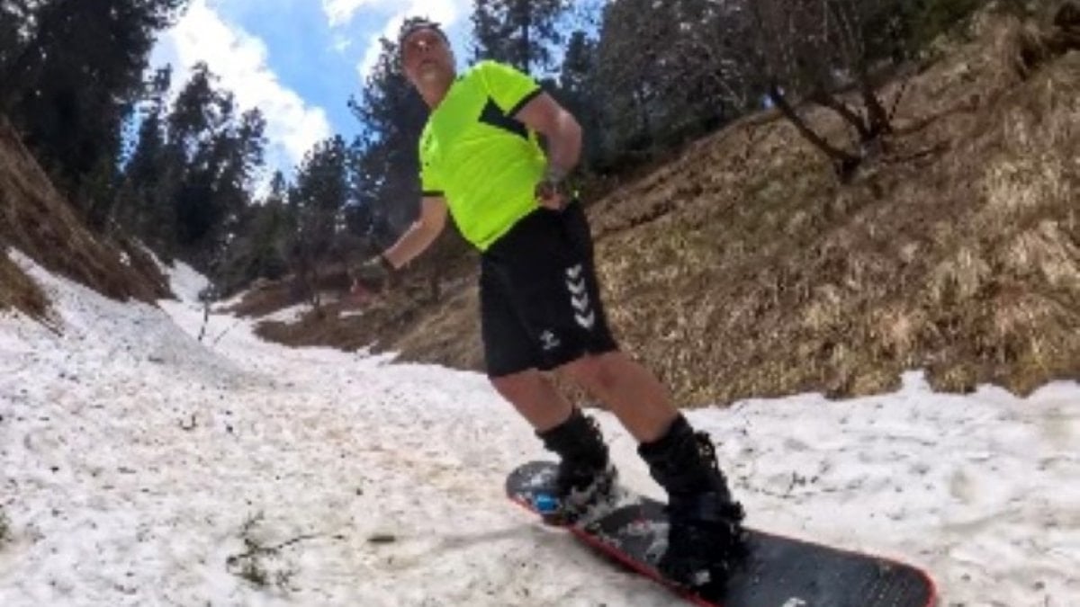 Haziranda snowboard keyfi: Sarıkamış’ta yaz ortasında kış manzarası