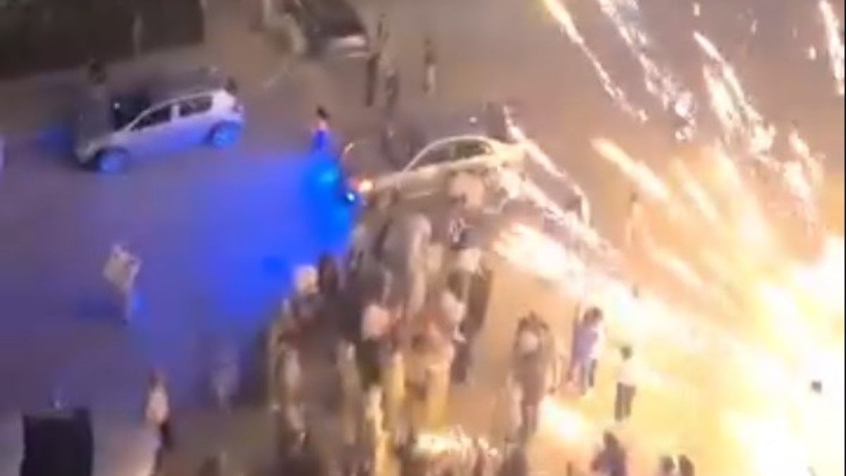 İzmir’de nişan kutlamasında büyük panik: Havai fişek kalabalığın üzerine patladı