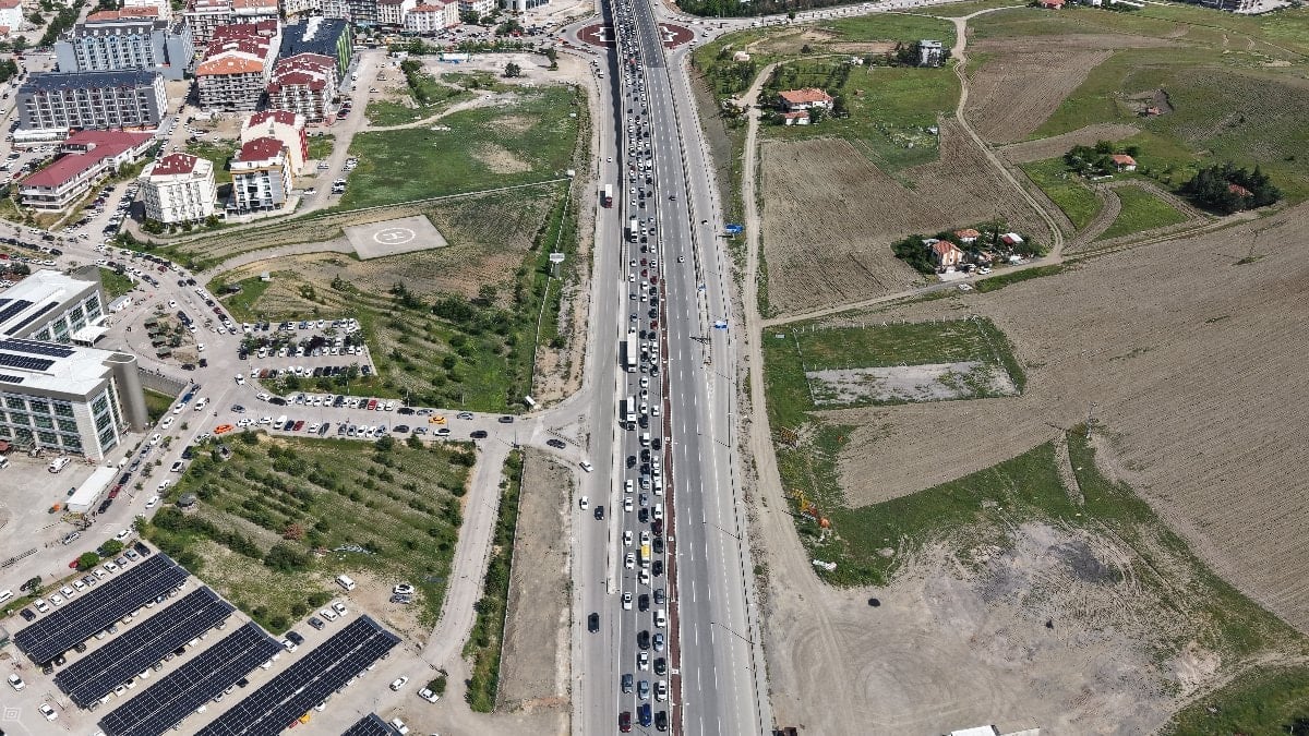 Kırıkkale’de trafik yoğunluğu Kurban Bayramı’nın ilk günüyle aynı seviyede