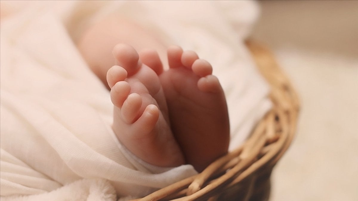 Konya’da babasının hareket ettirdiği minibüsün altında kalan 20 günlük bebek hayatını kaybetti