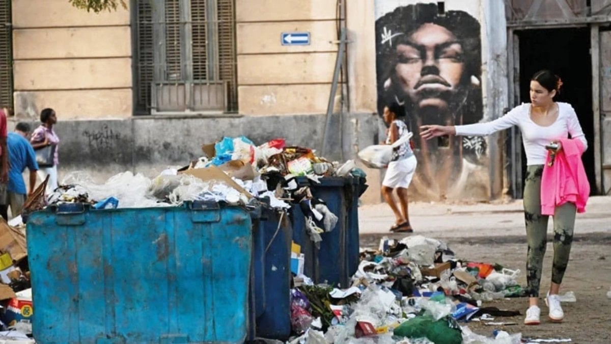 Küba’nın başkenti Havana çöpten geçilmiyor