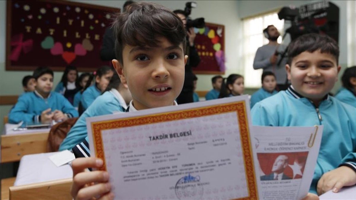 Okullarda son ders zili bugün çalıyor