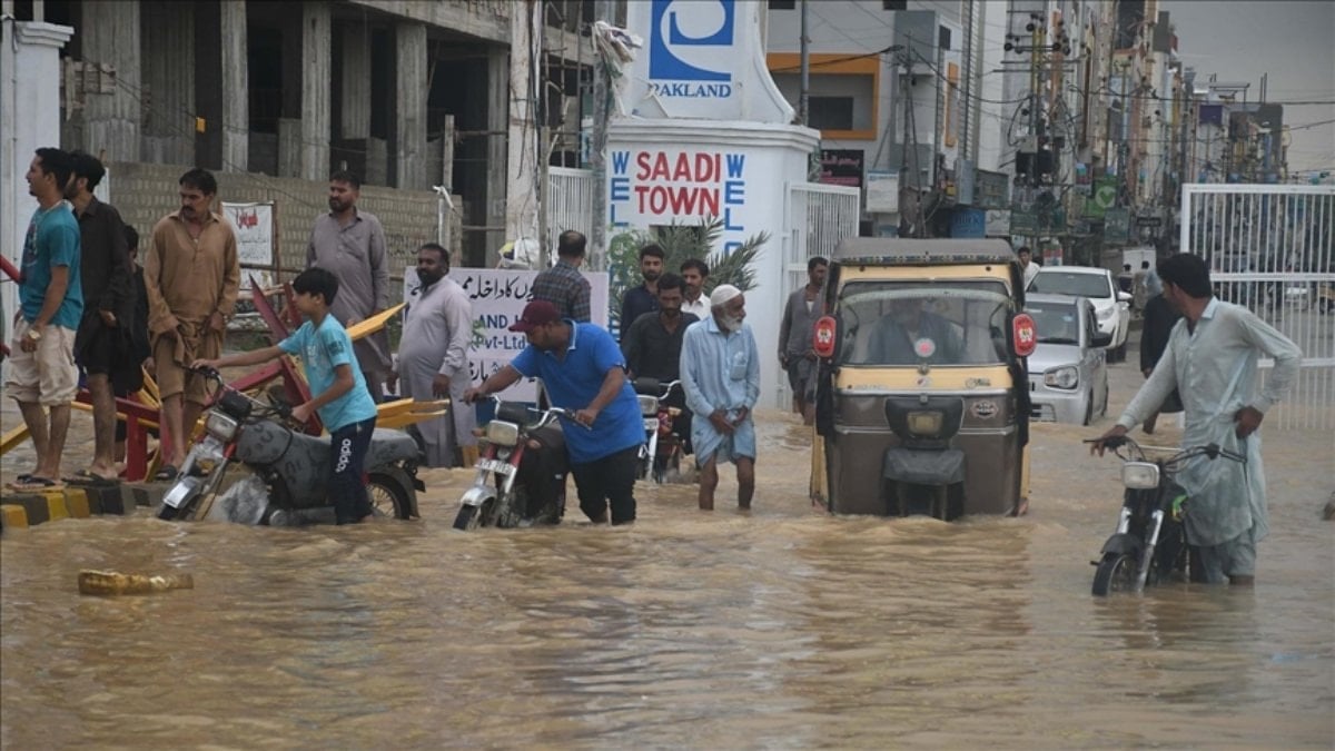 Pakistan’da şiddetli yağış: 7 kişi hayatını kaybetti