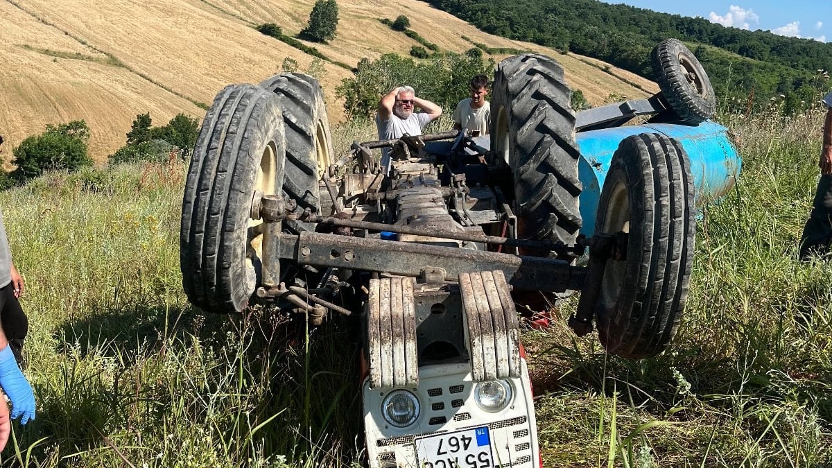 Samsun’da traktör devrildi: 1 ölü