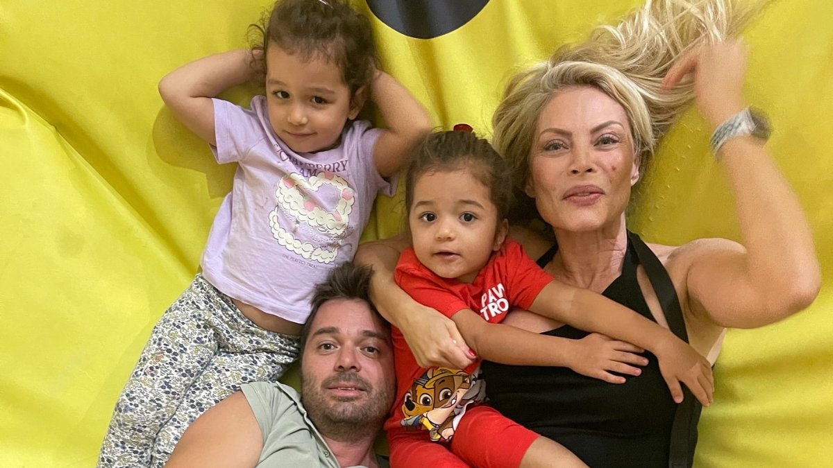 Seray Sever’den 4 yaşındaki ikiz kızlarıyla tatilde! Paylaşımlarına beğeni yağdı