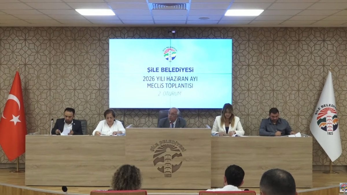 Şile Belediye Meclisi’nde küfürlü anlar: Vatandaşlar bizi s..tir eder