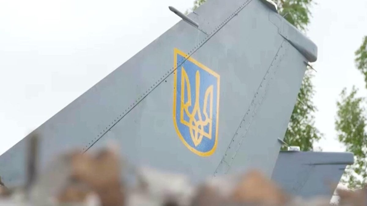 Ukrayna’da bombardıman uçağı düştü: 2 ölü