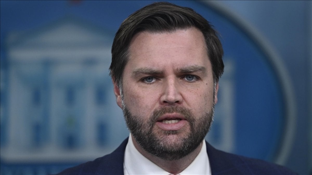Vance: Trump İran’da rejimi değiştirmek istemedi