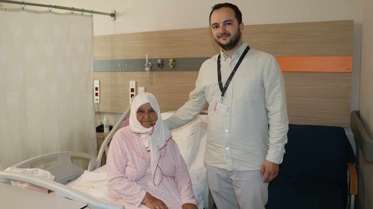 Yalova’da safra kesesinden 3 binin üzerinde taş çıkarıldı
