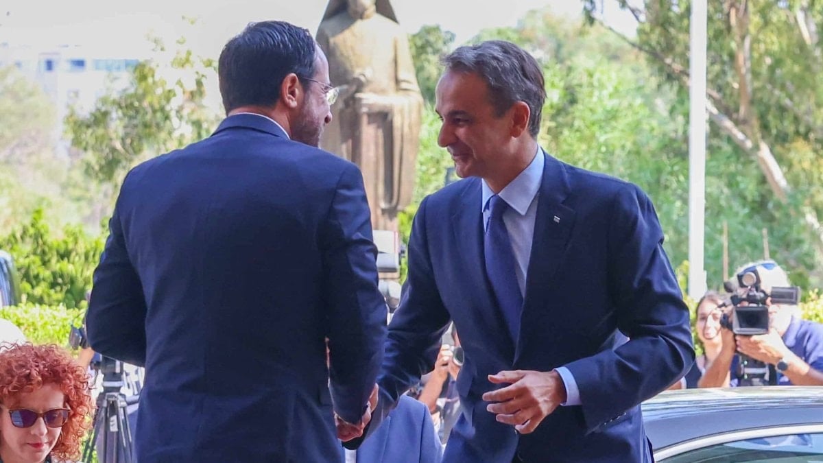 Yunan askeri varlığı, Güney Kıbrıs’da kalıcı hale getiriliyor