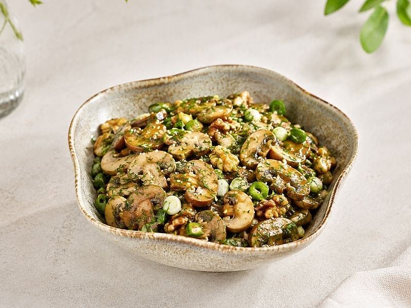 Soya Soslu Mantar Salatası Tarifi