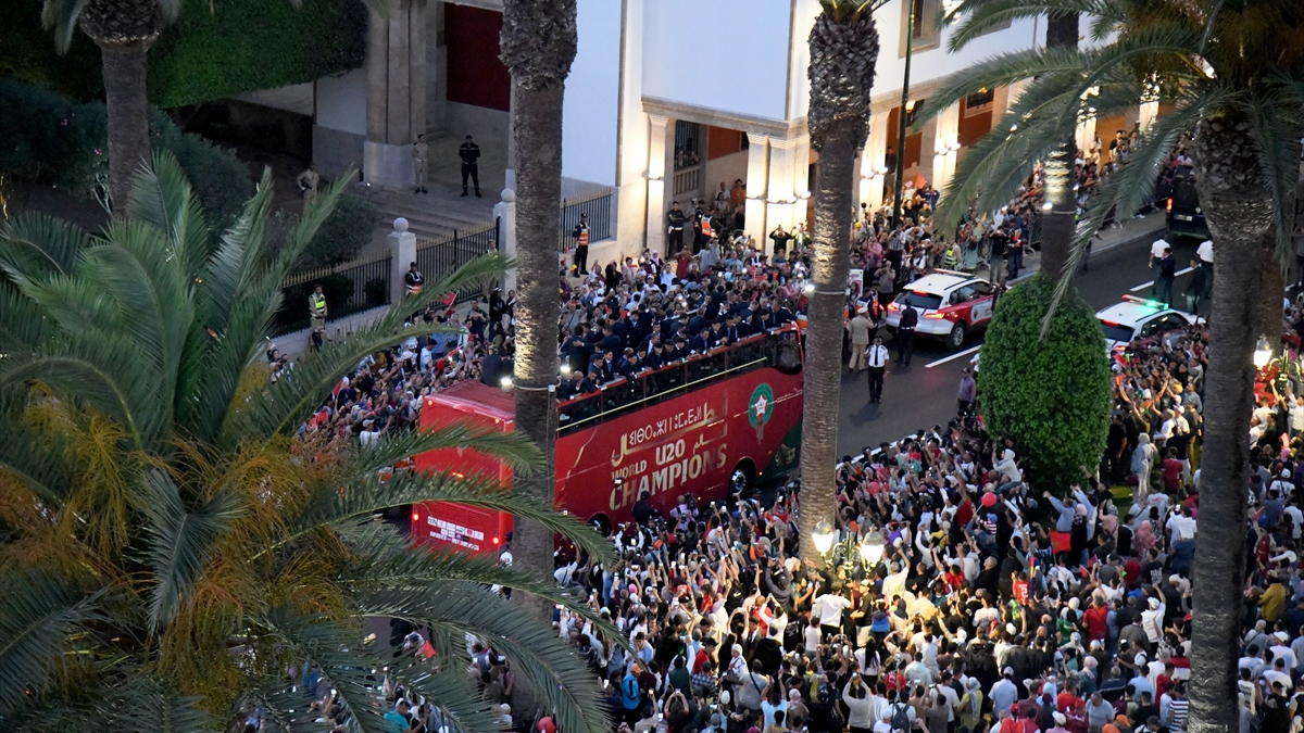 Fas genç takımı coşkuyla karşılandı