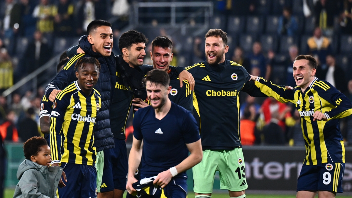 Fenerbahçe’den Stuttgart’a gönderme!