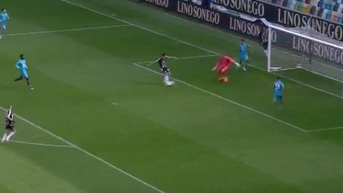 Nicolo Zaniolo, boş kaleye kaçırdı!