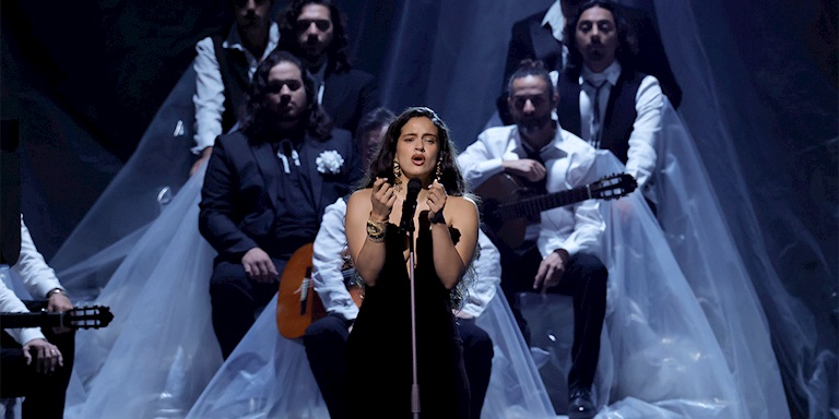 Rosalía Yeni Albümü “Lux”u Duyurdu