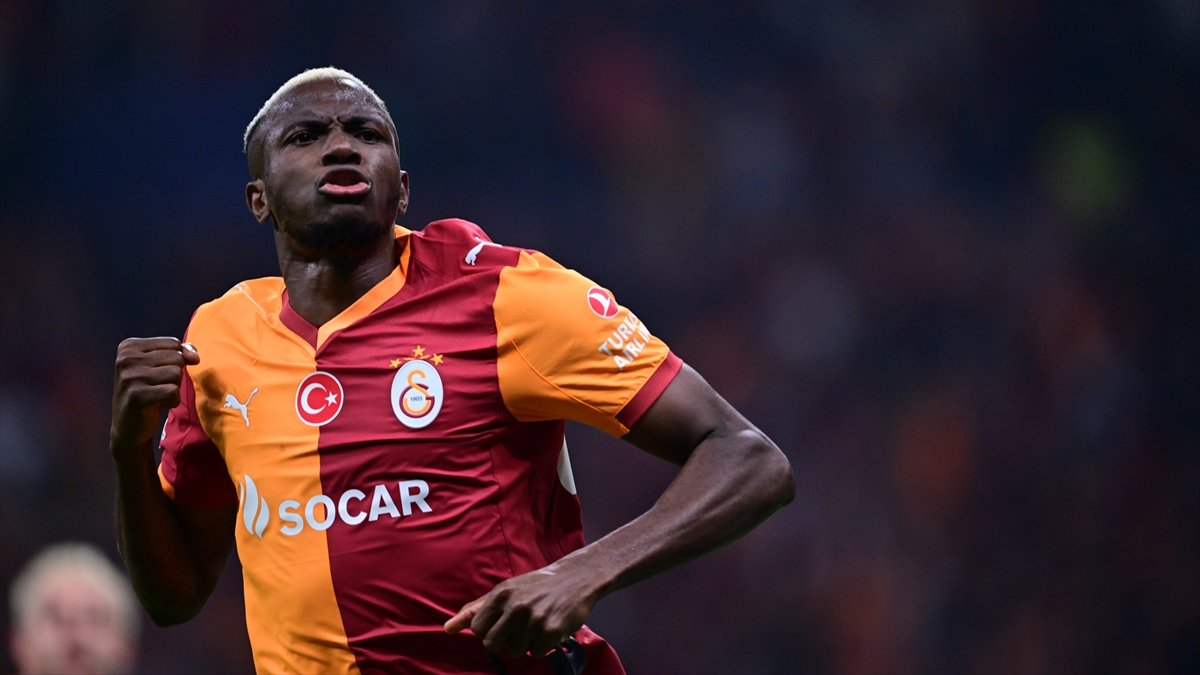 Victor Osimhen, golle döndü!