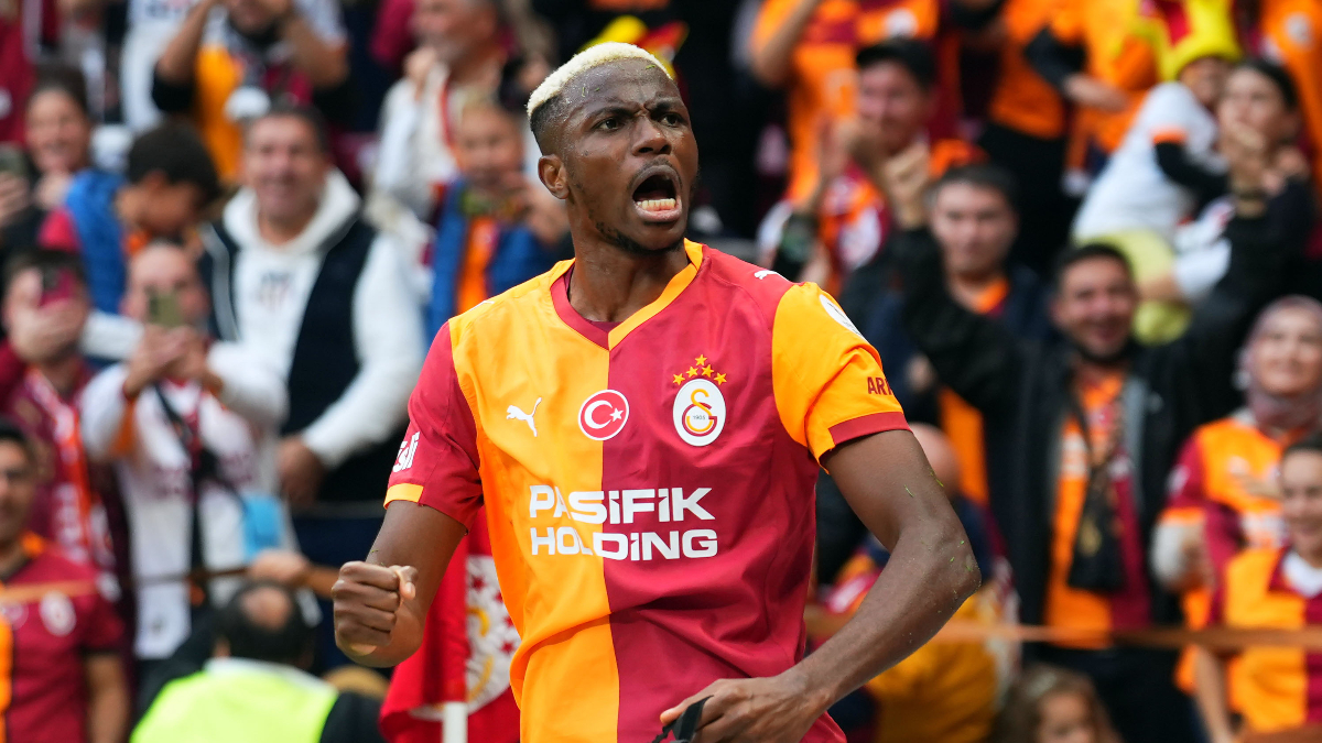 Victor Osimhen, Okan Buruk’a yetişti