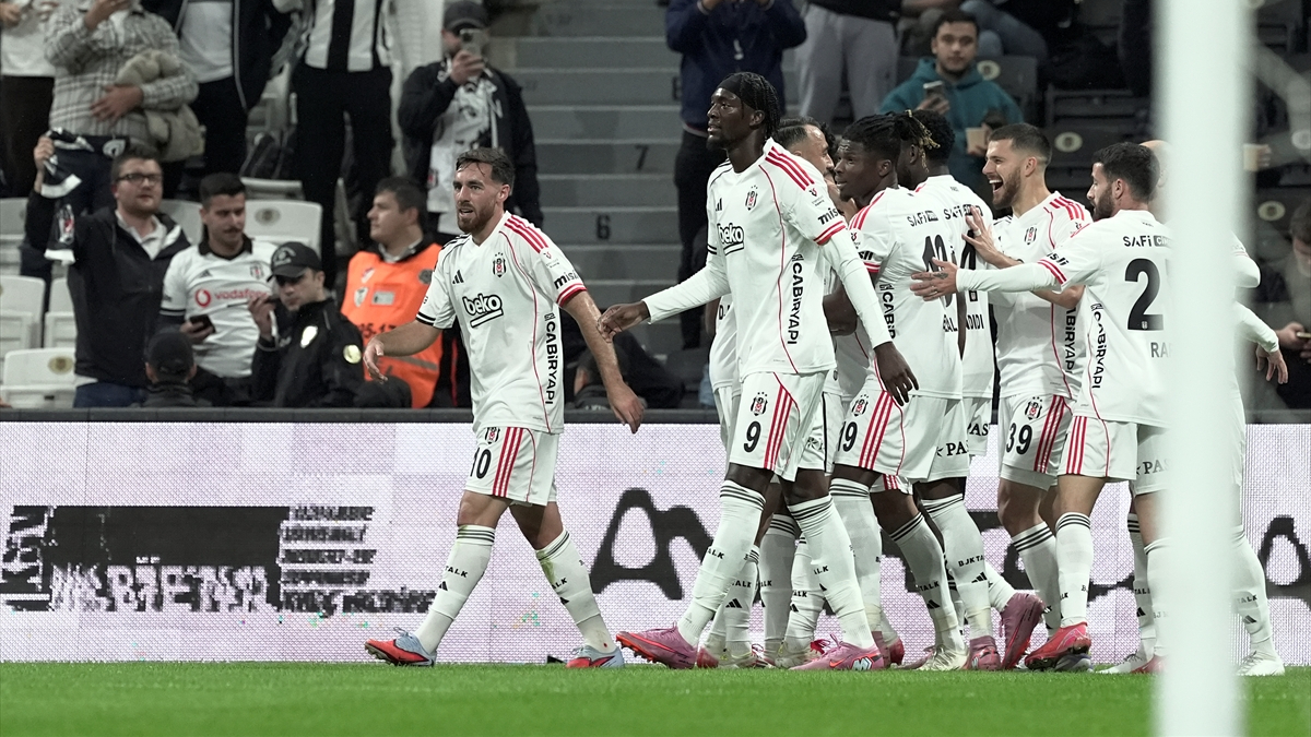 Beşiktaş sahasında kayıpsız devam ediyor