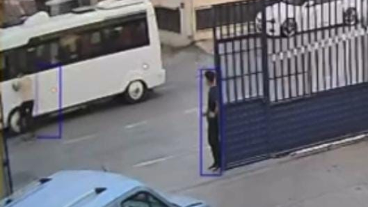 Bursa’da sürücüsüz ilerleyen aracı böyle durdurdu