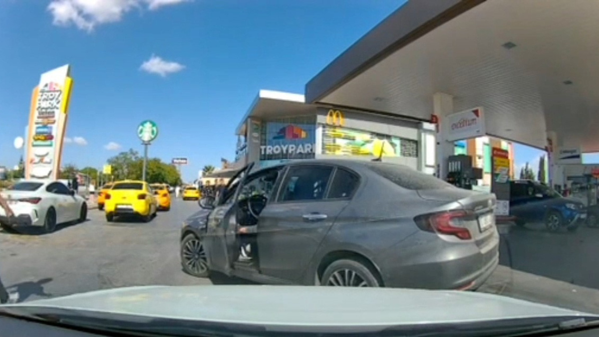 Çanakkale’de yol verme kavgası çıkaran maganda yakalandı