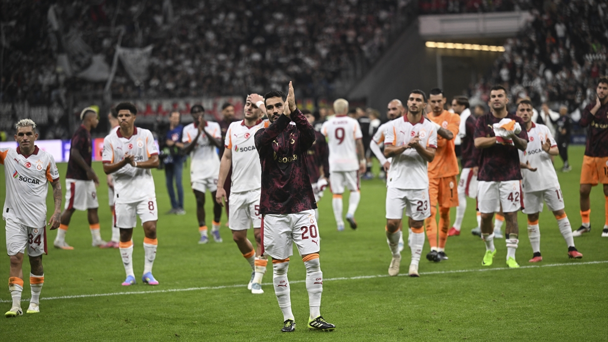 Eintracht Frankfurt yenilgisi sonrası Galatasaray yönetiminden ilk açıklama!