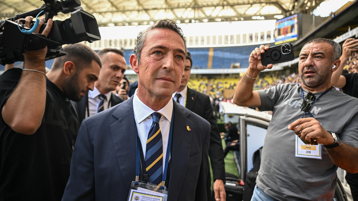 Fenerbahçe’de Ali Koç ve yönetimi ibra edildi
