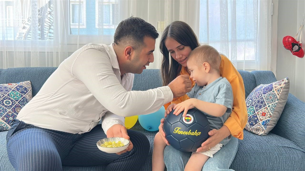 Hatay’da 3 buçuk yaşındaki Tamer, anne ve babasının desteğiyle kanseri yendi