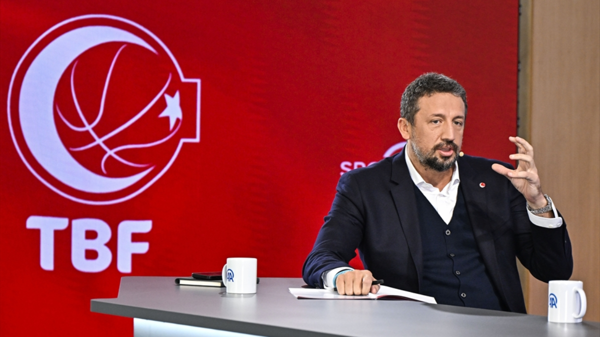 Hidayet Türkoğlu’ndan Basketbol Gelişim Merkezi’nin 1. yılına özel mesaj