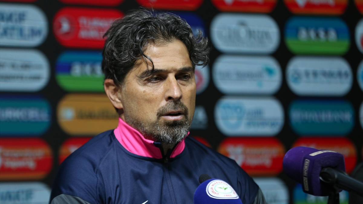 İlhan Palut’tan 25 saniyelik basın toplantısı