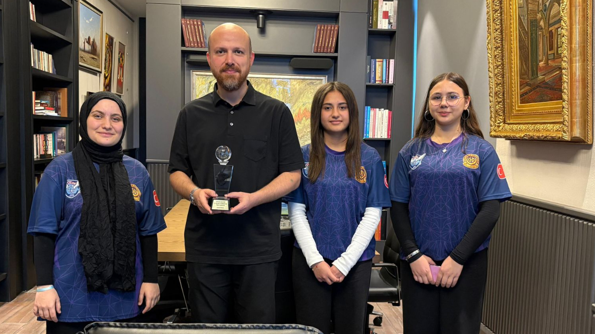 İmam Hatipli gençler Drone Soccer Türkiye turnuvasında derece kazandılar