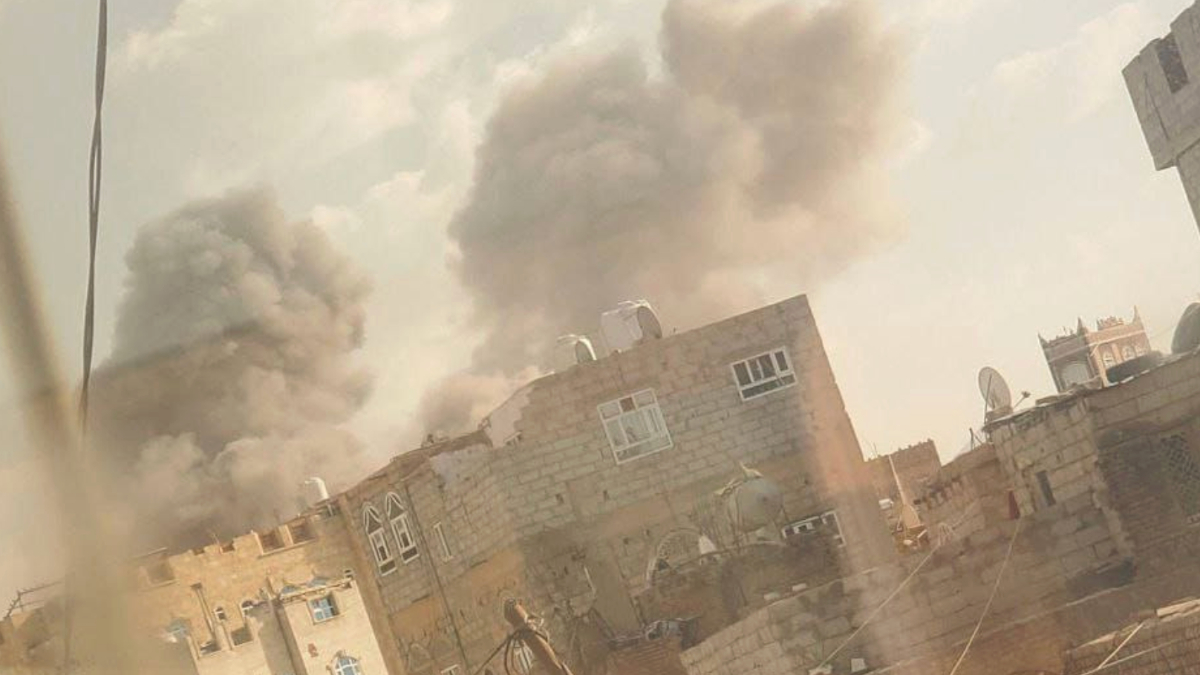 İsrail, Yemen’in başkenti Sana’yı vurdu