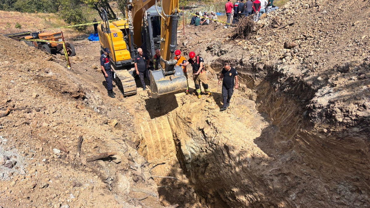 Manisa’da 2 çiftçi su kuyusu açmak istedi: Toprak altında kaldılar