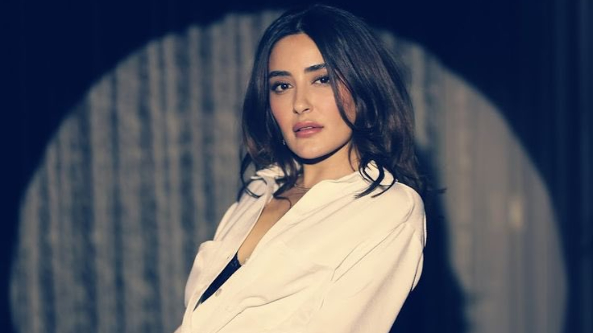 Melek Mosso erkek dinleyicilerine seslendi: “Kadına şiddet uygulayanları aranızda tutmayın”