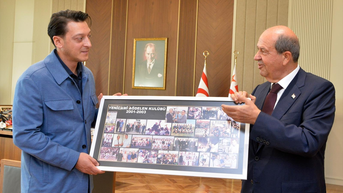 Mesut Özil’den FIFA ve UEFA’ya KKTC çağrısı