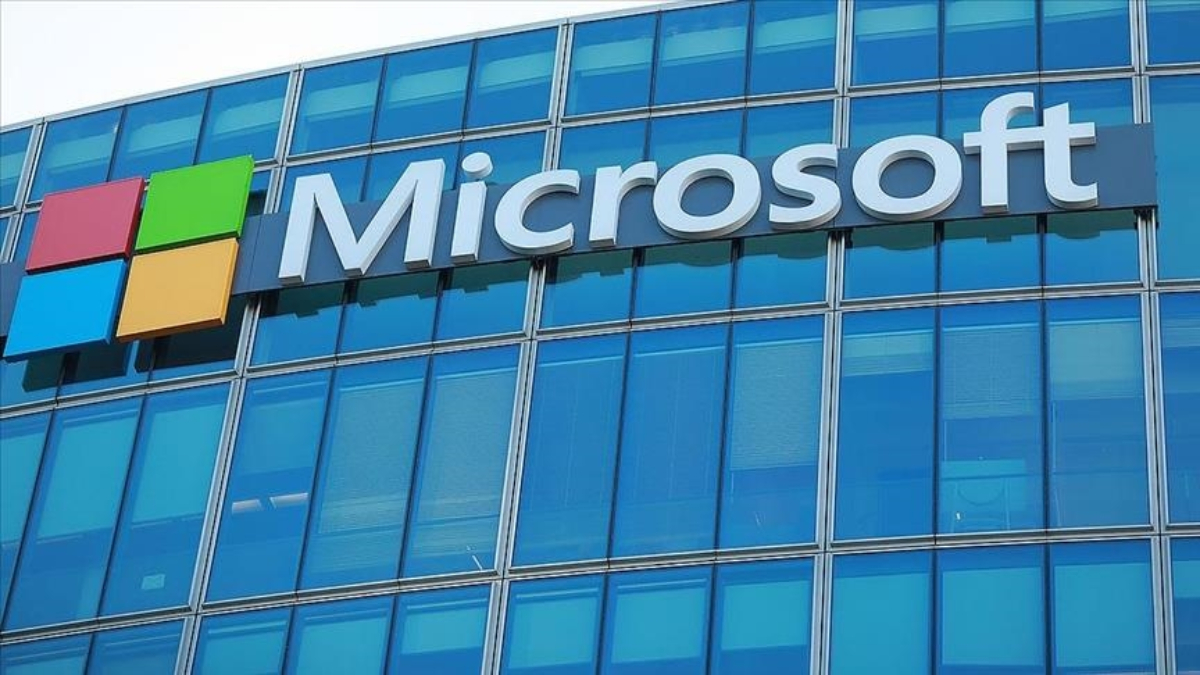 Microsoft’tan İngiltere’ye 30 milyar dolarlık yapay yeka yatırımı