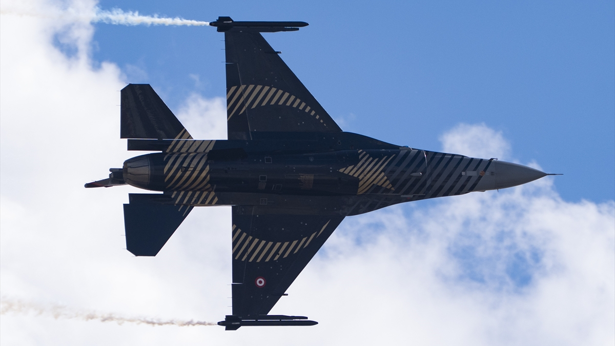 Milli kara ve hava araçları TEKNOFEST İstanbul’da gövde gösterisi yapıyor