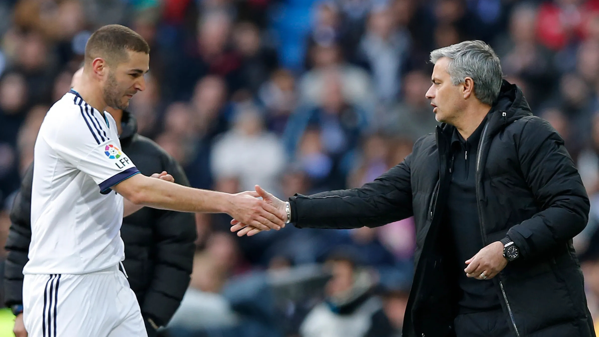 Mourinho, Benzema’yı Benfica’ya çağırdı