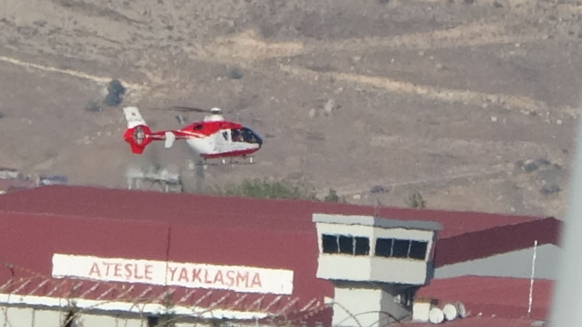 Van’da oksijen eksikliği olan bebeğin imdadına ambulans helikopter yetişti